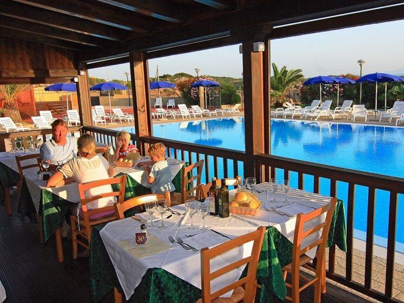 Borgo Saraceno Hotel-Residence 산타테레사의갈루라 외부 사진