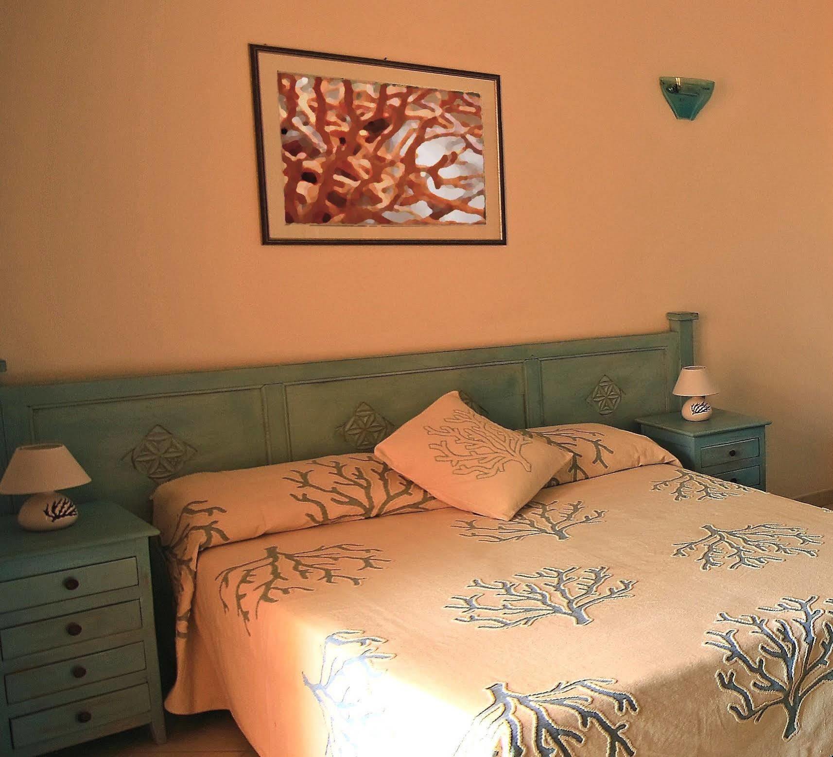 Borgo Saraceno Hotel-Residence 산타테레사의갈루라 외부 사진