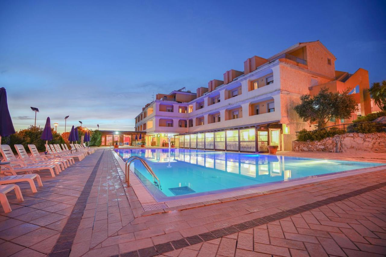 Borgo Saraceno Hotel-Residence 산타테레사의갈루라 외부 사진
