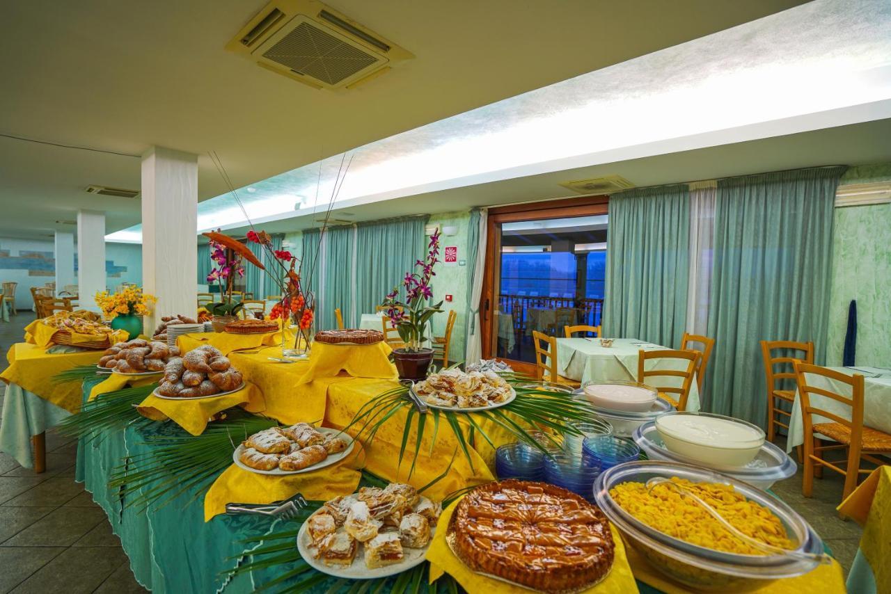 Borgo Saraceno Hotel-Residence 산타테레사의갈루라 외부 사진