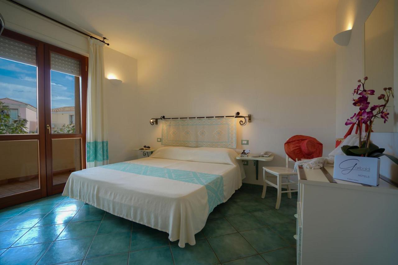 Borgo Saraceno Hotel-Residence 산타테레사의갈루라 외부 사진