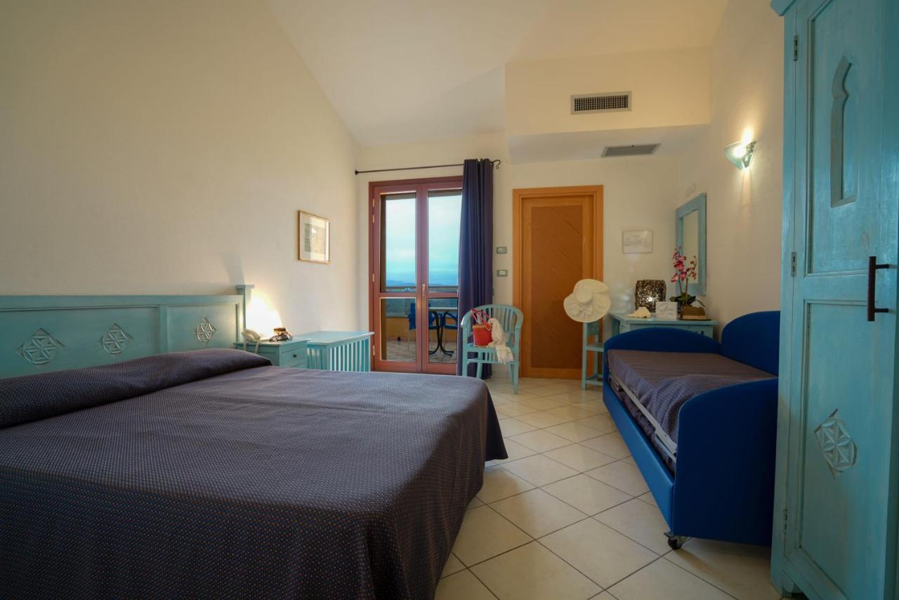 Borgo Saraceno Hotel-Residence 산타테레사의갈루라 외부 사진